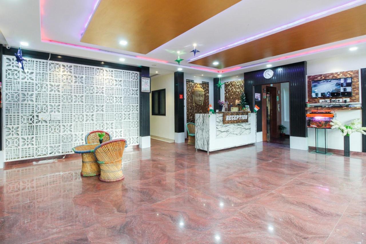 OYO 12750 Hotel Jalsa Tājganj Buitenkant foto