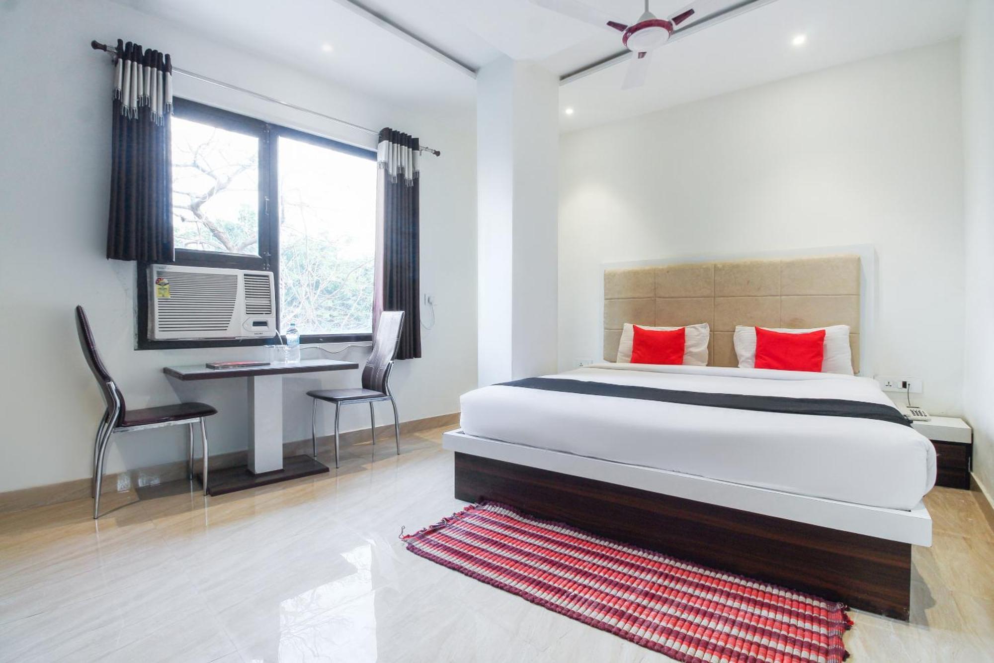 OYO 12750 Hotel Jalsa Tājganj Buitenkant foto