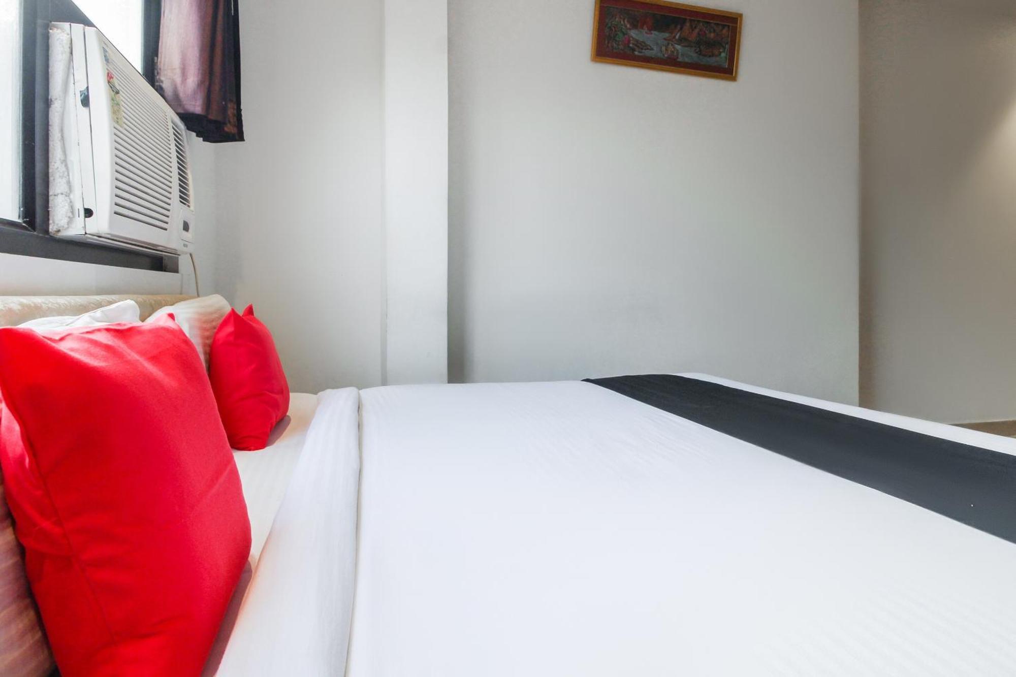 OYO 12750 Hotel Jalsa Tājganj Buitenkant foto