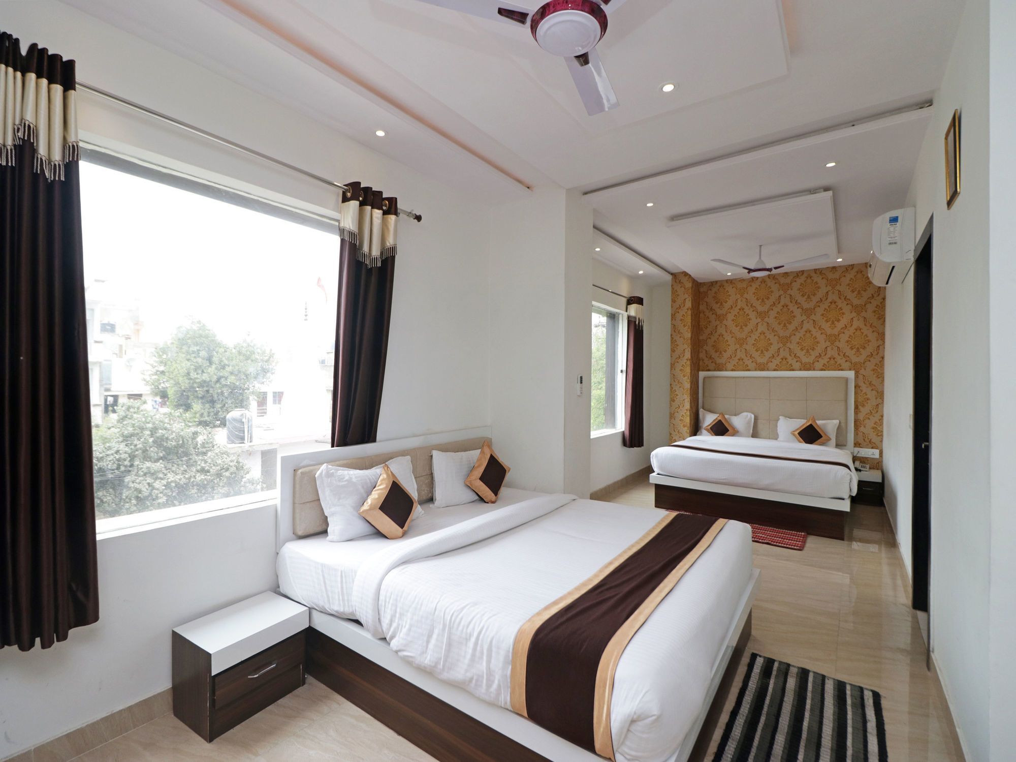 OYO 12750 Hotel Jalsa Tājganj Buitenkant foto