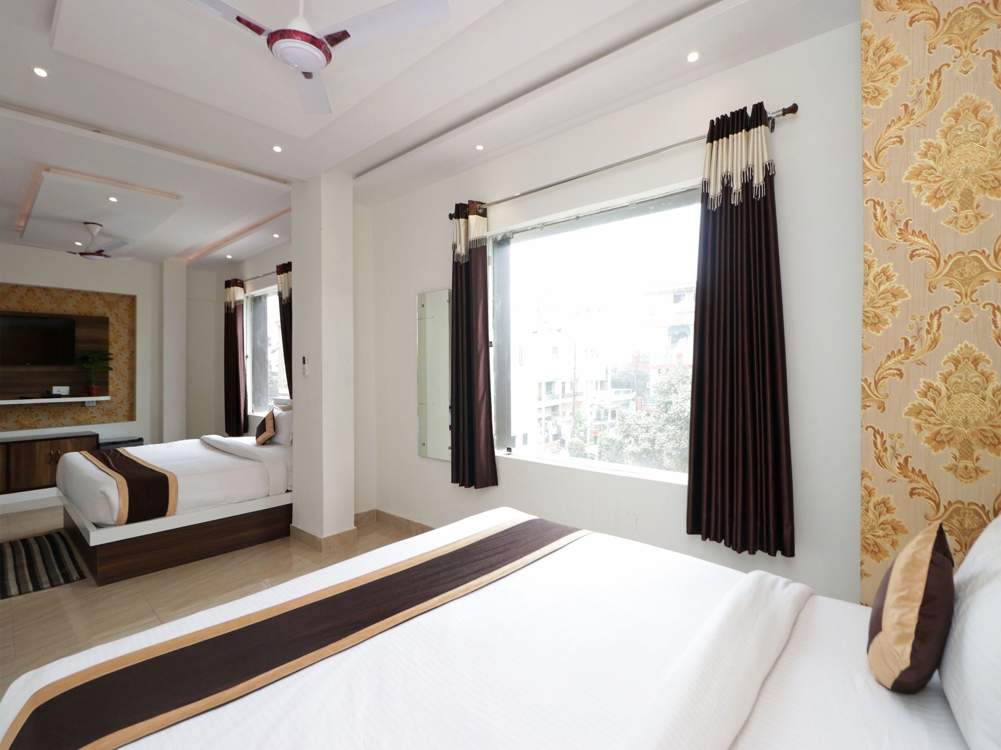OYO 12750 Hotel Jalsa Tājganj Buitenkant foto